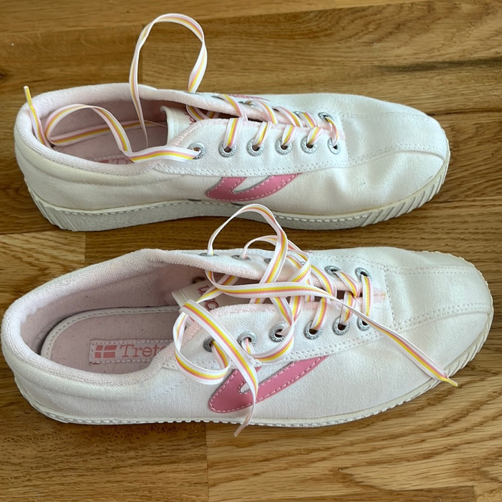 Tretorns white and pink worn 1 time